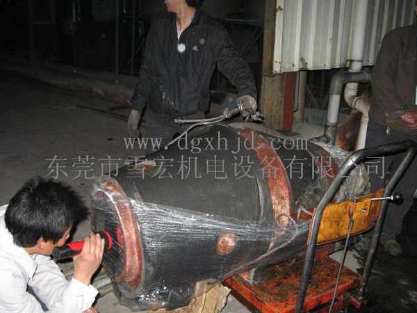 東莞冷水機(jī)維修:冷水機(jī)安全清洗